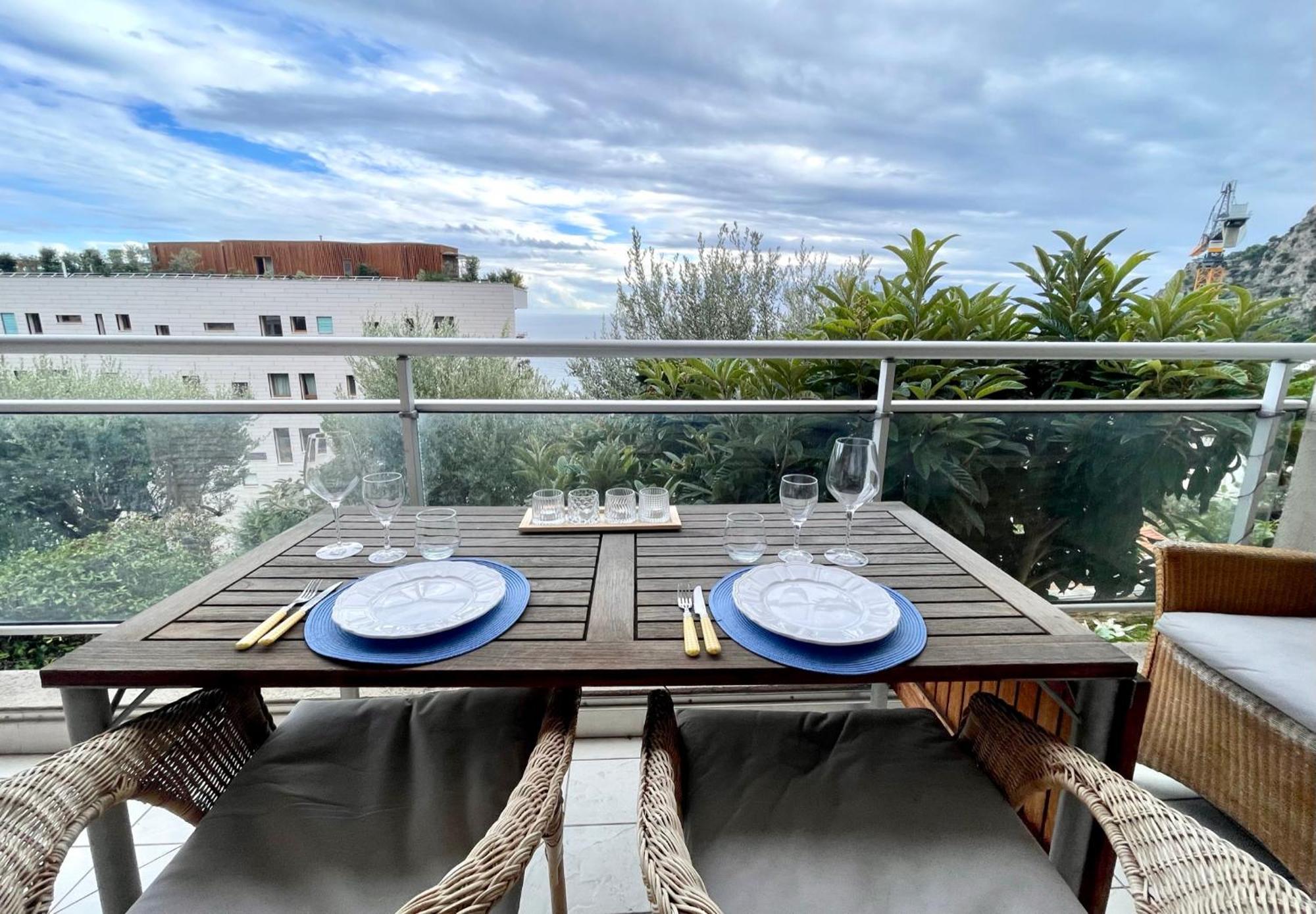 Les Jardins De Monaco Vue Mer Et Piscine Apartment Saint-Antoine  Exterior photo